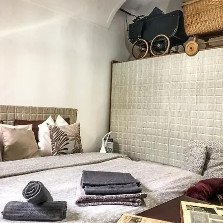 La Casa Di Vasco Bussana Vecchia 圣雷默