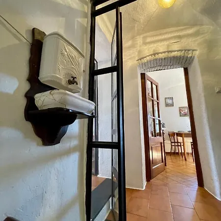 La Casa Di Vasco Bussana Vecchia Σαν Ρέμο